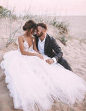 Romantic Bohemian Wedding Dresses V-neck Sleeveless Lace Flowers Beach Bridal Gowns