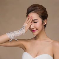 Delicate Short Style Wedding Gloves Fingerless Lace Rhinestone Bridal Gloves