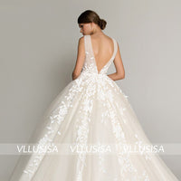 Fashion Lace Appliqued Bridal Gowns Sexy Deep V-neck Backless Ball Gown Wedding Dresses