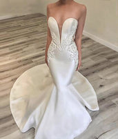 Strapless Deep V-neck Backless Mermaid Wedding Dresses Simple Trumpet Satin Wedding Gowns