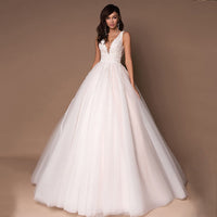 VLLUSISA Simple A-Line V-neck Sleeveless Wedding Dresses Lace Appliqued Bridal Gowns